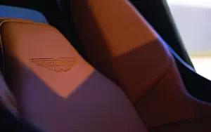   Aston Martin DB12 - 2023