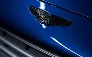   Aston Martin DBX707 - 2022