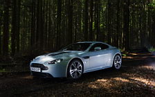   Aston Martin V12 Vantage Mako Blue - 2009
