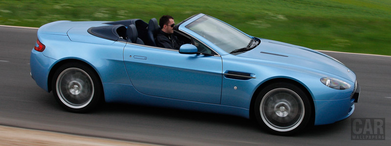   Aston Martin V8 Vantage Roadster Glacial Blue - 2008 - Car wallpapers