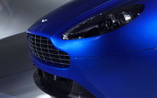   Aston Martin V8 Vantage S - 2011