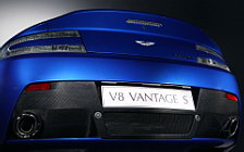   Aston Martin V8 Vantage S - 2011