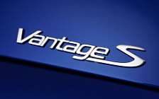   Aston Martin V8 Vantage S - 2011