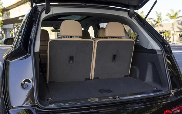 ���� ���������� Audi Q7 55 TFSI quattro (Tamarind Brown Metallic) US-spec - 2025