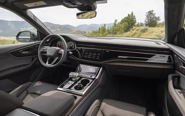 ���� ���������� Audi Q8 55 TFSI quattro (Samurai Grey Metallic) US-spec - 2025