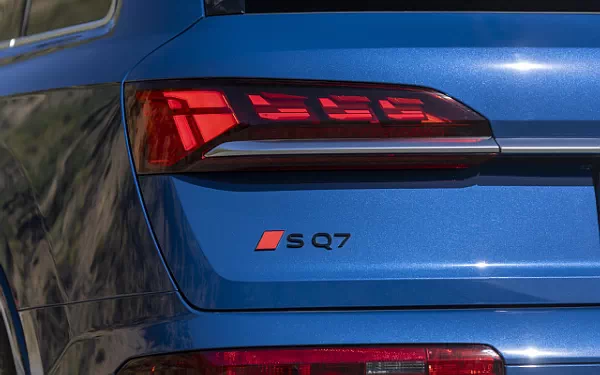 ���� ���������� Audi SQ7 TFSI (Ascari Blue Metallic) US-spec - 2025