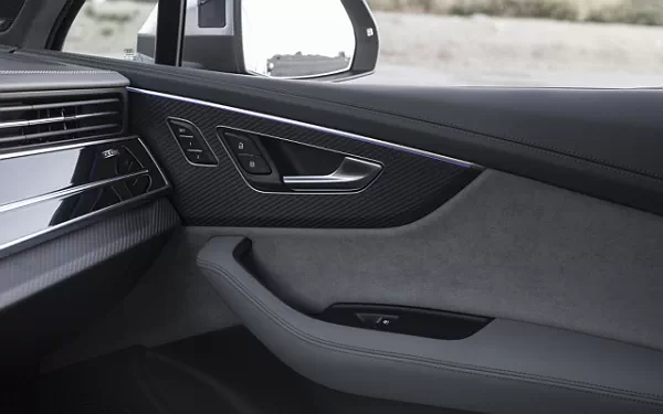 ���� ���������� Audi SQ7 TFSI (Ascari Blue Metallic) US-spec - 2025