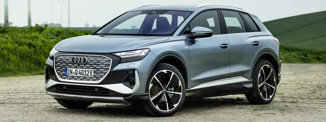   Audi Q4 e-tron S line - 2023 - Car wallpapers