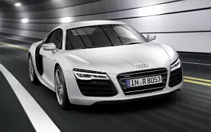   Audi R8 V10 - 2012