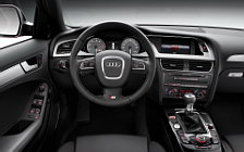   Audi S4 - 2008
