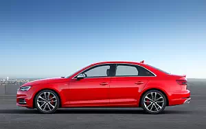   Audi S4 - 2009