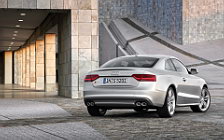   Audi S5 Coupe - 2011