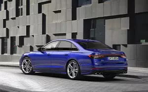   Audi S8 - 2021