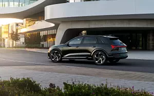   Audi SQ8 e-tron quattro - 2022