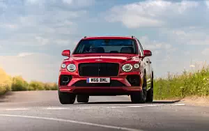   Bentley Bentayga Hybrid First Edition (Dragon Red) UK-spec - 2021