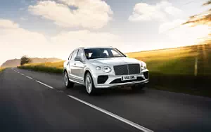   Bentley Bentayga Hybrid First Edition (Ghost White) UK-spec - 2021