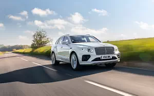   Bentley Bentayga Hybrid First Edition (Ghost White) UK-spec - 2021