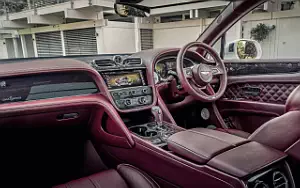   Bentley Bentayga Hybrid First Edition (Ghost White) UK-spec - 2021