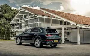   Bentley Bentayga Hybrid (Viridian) UK-spec - 2021