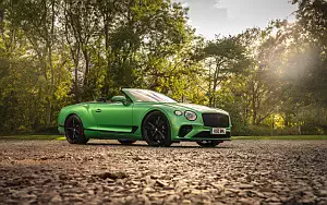   Bentley Continental GT V8 Convertible (Apple Green) UK-spec - 2020