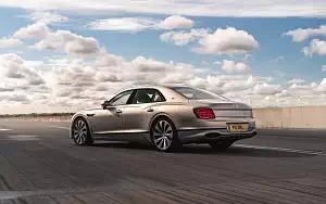   Bentley Flying Spur Blackline UK-spec - 2020