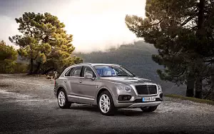   Bentley Bentayga Diesel (Dark Cashmere) - 2016