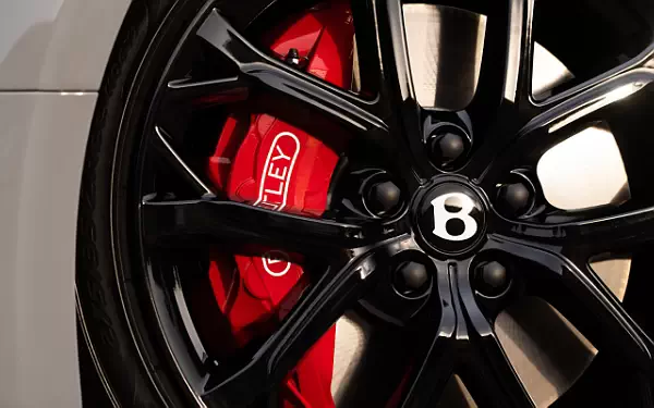 ���� ���������� Bentley Continental GT S - 2022