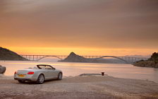   Bentley Continental GTC W12 - 2012
