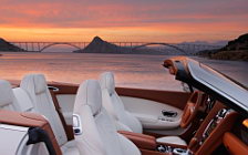   Bentley Continental GTC W12 - 2012