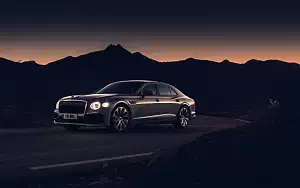   Bentley Flying Spur Blackline (White Sand) - 2019