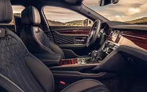   Bentley Flying Spur Blackline (White Sand) - 2019