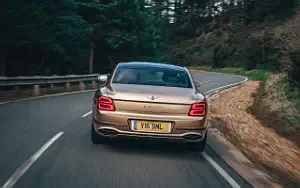   Bentley Flying Spur V8 Blackline - 2021