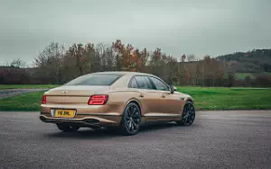   Bentley Flying Spur V8 Blackline - 2021