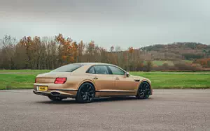   Bentley Flying Spur V8 Blackline - 2021