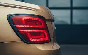   Bentley Flying Spur V8 Blackline - 2021