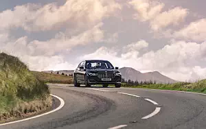   BMW 730Ld UK-spec - 2019