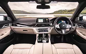   BMW 750i xDrive M Sport UK-spec - 2019