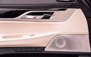   BMW 750i xDrive M Sport UK-spec - 2019