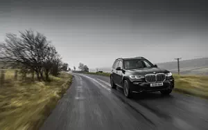   BMW X7 xDrive30d M Sport UK-spec - 2019
