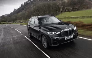   BMW X7 xDrive30d M Sport UK-spec - 2019