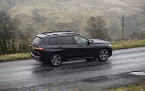  BMW X7 xDrive30d M Sport UK-spec - 2019