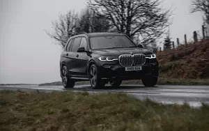   BMW X7 xDrive30d M Sport UK-spec - 2019