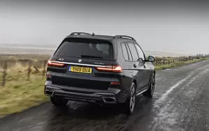   BMW X7 xDrive30d M Sport UK-spec - 2019