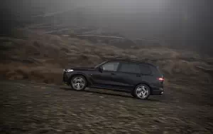   BMW X7 xDrive30d M Sport UK-spec - 2019