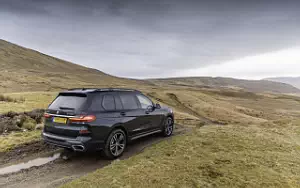   BMW X7 xDrive30d M Sport UK-spec - 2019
