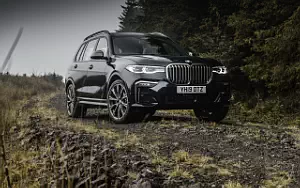   BMW X7 xDrive30d M Sport UK-spec - 2019
