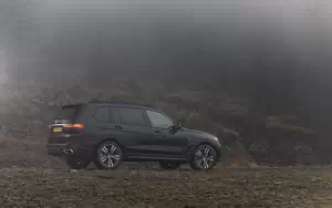   BMW X7 xDrive30d M Sport UK-spec - 2019