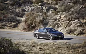   BMW M760i xDrive US-spec - 2017