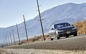   BMW M760i xDrive US-spec - 2017
