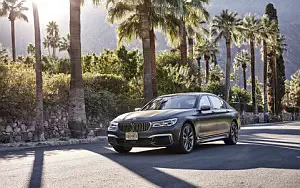   BMW M760i xDrive US-spec - 2017